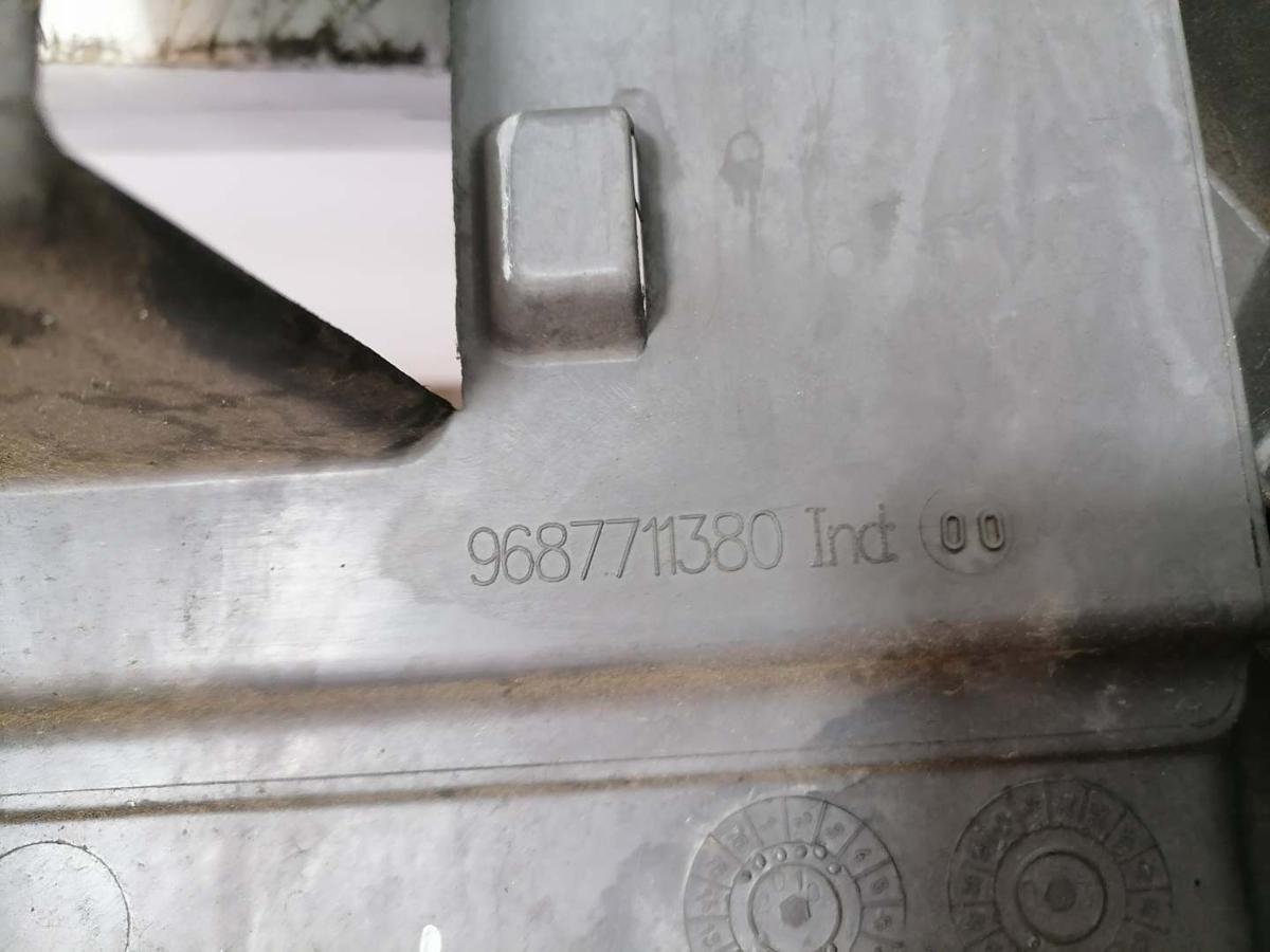 Citroen C3 Picasso original Schlosstr&auml;ger Frontmittelteil 1.4 16V 70kw Bj.2010